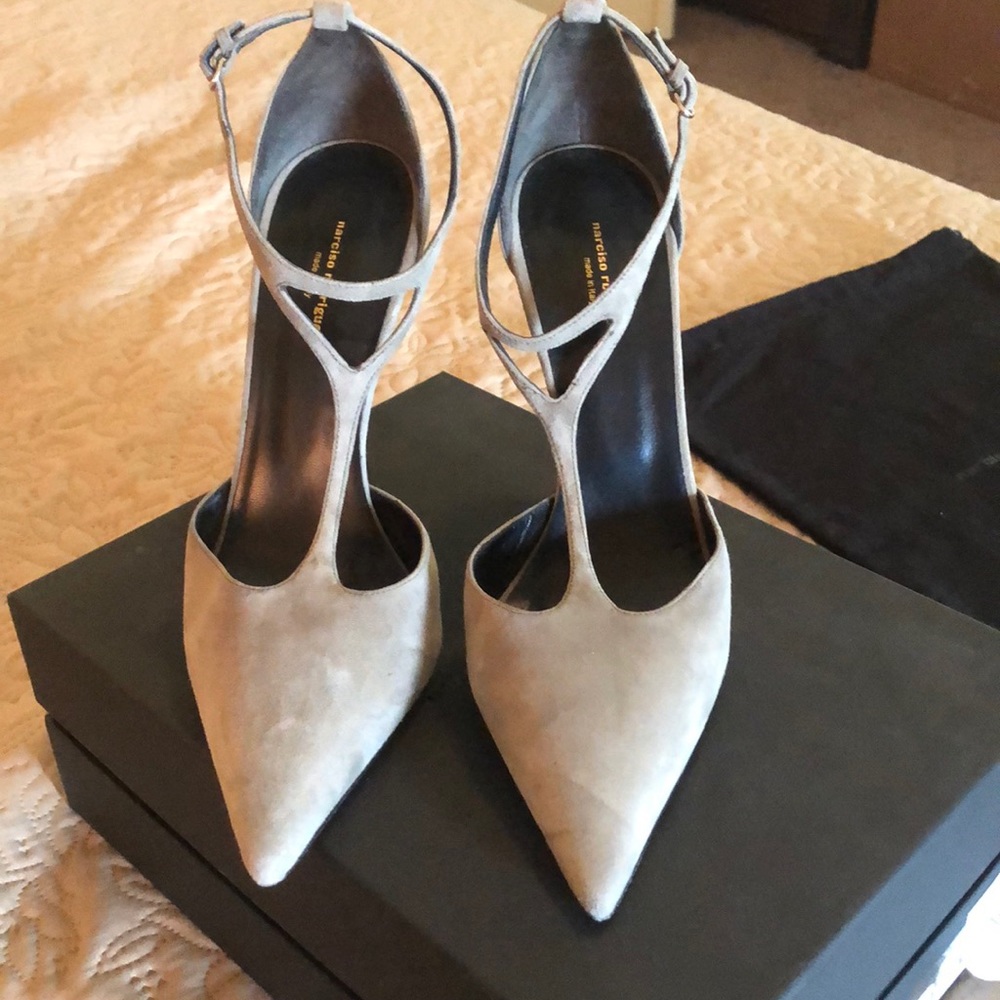Narciso Rodriguez Jackie Pump in Sage